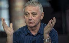 Unity CEO John Riccitiello宣布辞职，立即生效