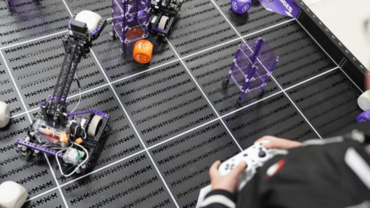 Le concours sur le thème « Energy World » dAPM Robot fait ses débuts dans le cadre du « 2023 Dongcheng District Characteristic Robot Challenge »