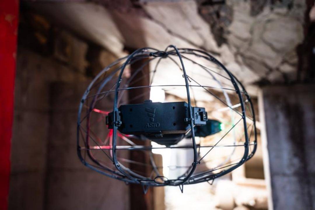 Swiss company Flybotix has developed a dual-rotor drone that can effectively replace manual operations in complex closed industrial environments.