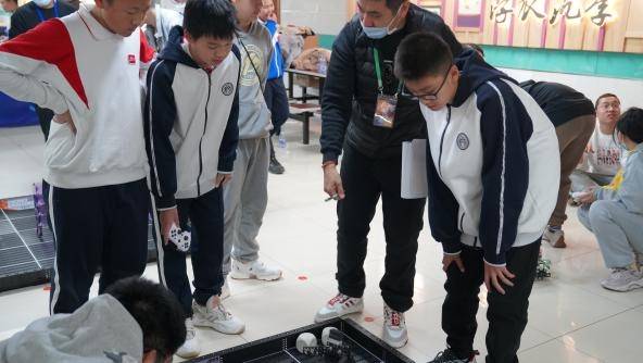 APM Robots new season theme Energy World” debuts in the 2023 Dongcheng District Characteristic Robot Challenge”