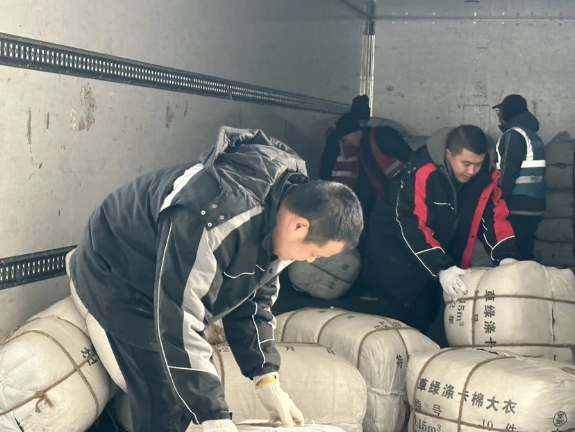 第一批救援物资发车，顺丰驰援甘肃积石山县地震灾区