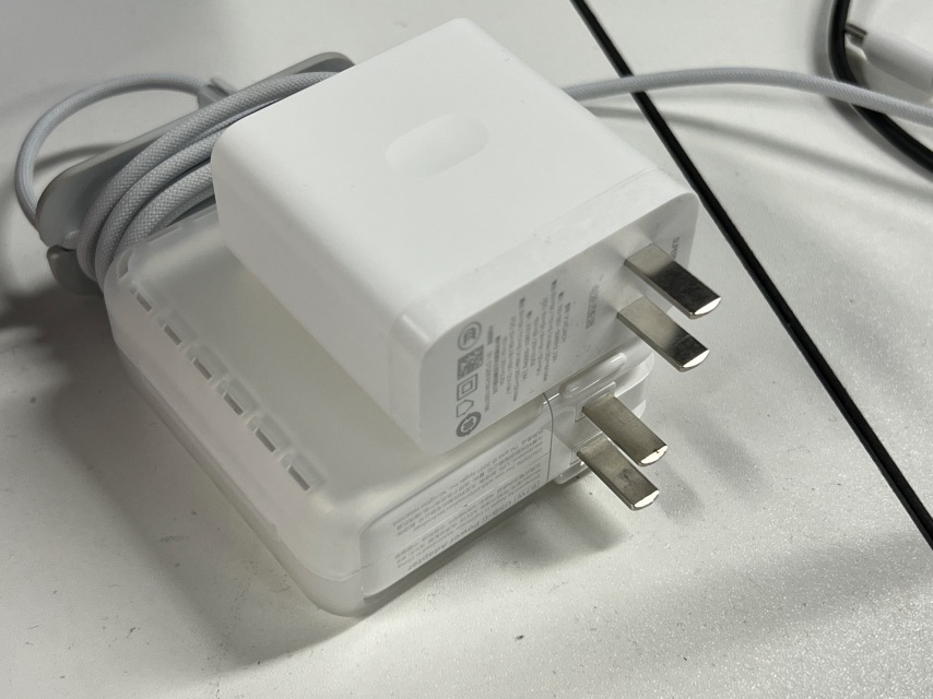真我GT Neo5首发评测：充电速度暴打20台iPhone！