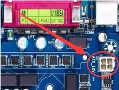 Mentafsir kaedah penyambungan kabel suis kuasa papan induk win7