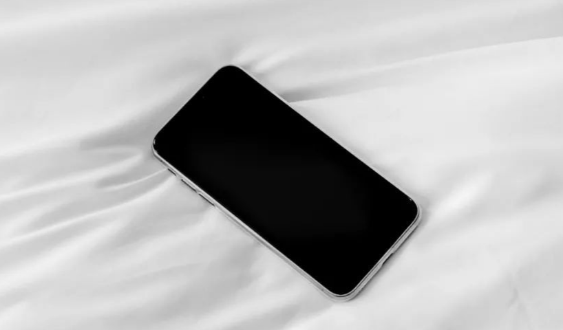 苹果手机屏幕黑屏闪烁是什么原因？7种原因及解决方法！