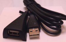 罗技G304 USB连接线延长器的作用是什么？