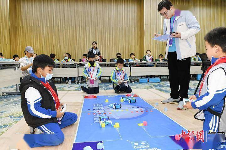 The Zhangzhou Development Zone Primary and Secondary School Maker Competition and the Artificial Intelligence and Robot Challenge were successfully held