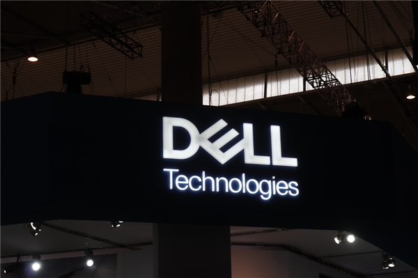 Dell lance deux nouveaux moniteurs incurvés ultra-clairs : U4025QW et U3425WE, offrant de nouvelles options pour la conception de bureau et la production dimages