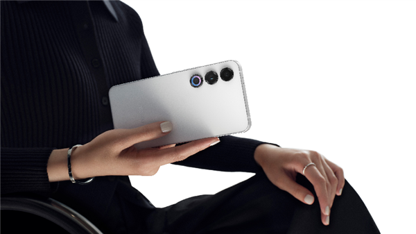 揭开新年纳税单：魅族21“龙卷Phone”3199元惊艳登场
