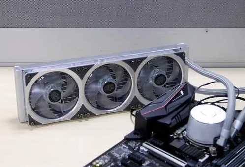 Choosing a Radiator: Is Air Cooling or Water Cooling Better?