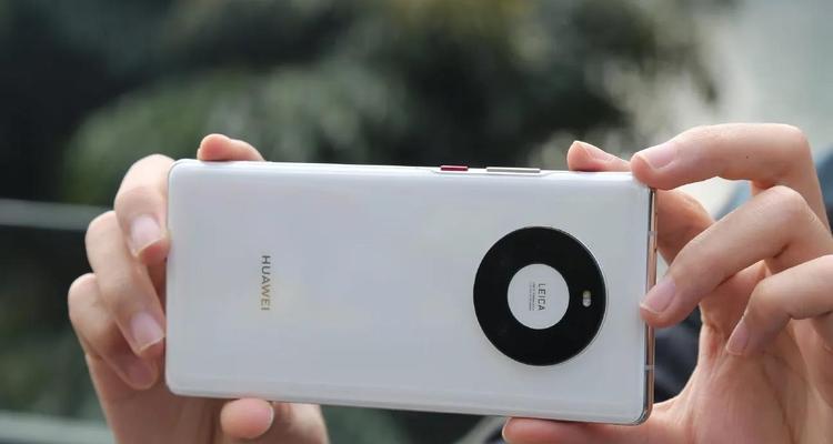 Telefon bimbit Huawei dan telefon bimbit OPPO (terokai perbezaan dan kelebihan antara dua jenama telefon bimbit utama)