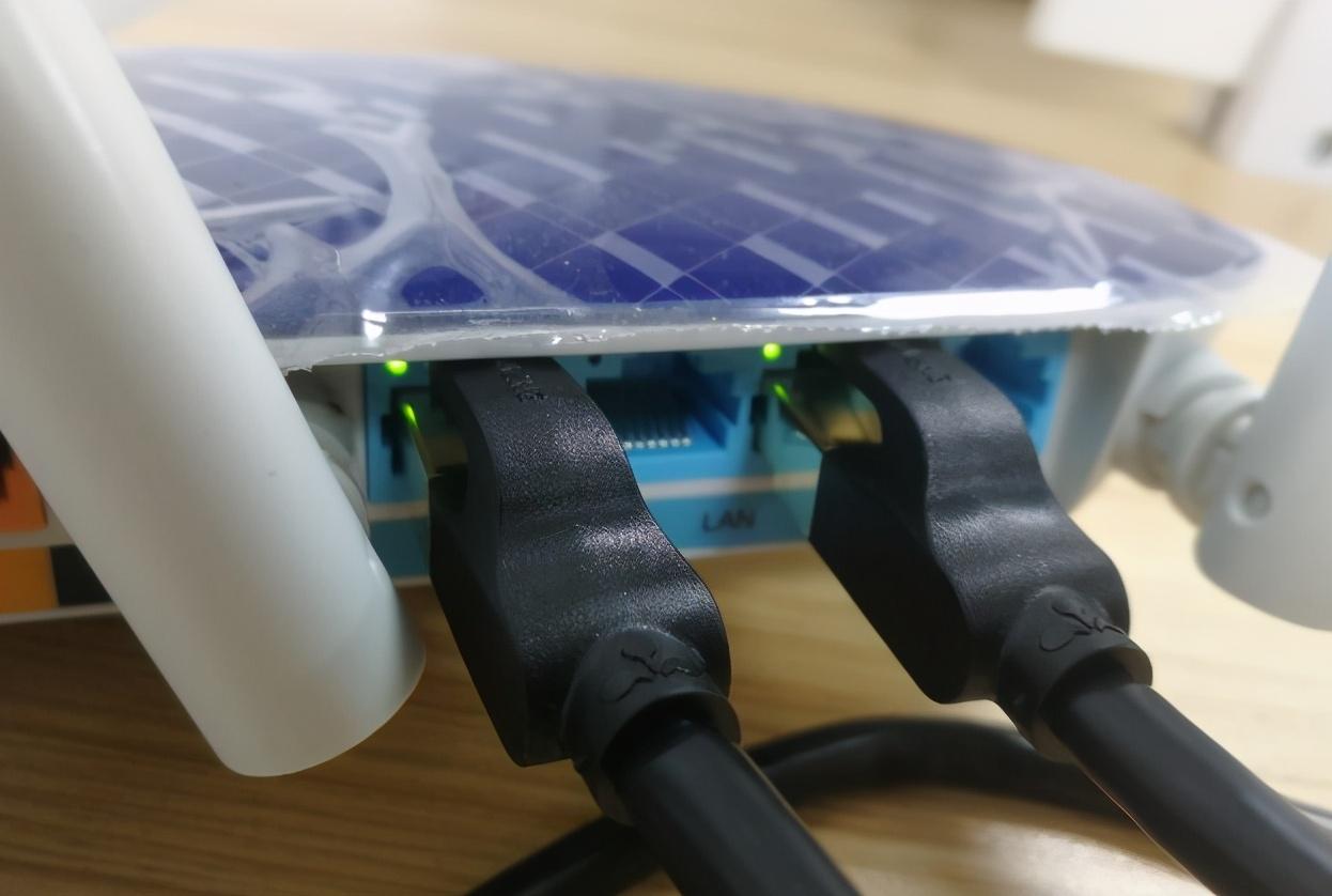 The order of connecting the crystal connector of Category 6e network cable Recommended method of connecting the wireless serial crystal connector of the network cable