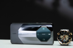 华为Mate60RS非凡大师怎么关闭负一屏？