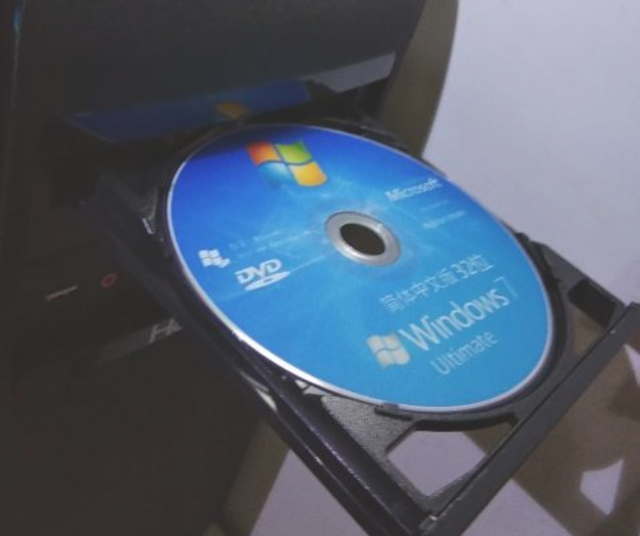 So installieren Sie das Win7-System mit einer CD auf einem Desktop-Computer neu