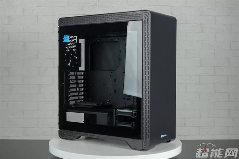 thermaltake是什么品牌 新手必看：Thermaltake S500 TG 机箱评测