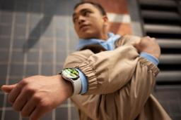 新学年强身健体快 戴三星 Galaxy Watch6 系列开始锻炼