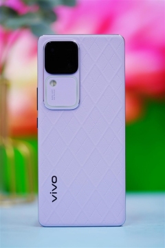 小荔枝纹素皮!vivo S18菱紫图赏