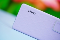小荔枝纹素皮!vivo S18菱紫图赏