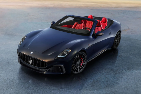 Maserati mengeluarkan imej rasmi GranCabrio baharu, versi elektrik tulen untuk debut pada 2024