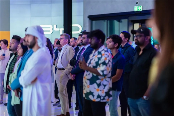 比亚迪在迪拜发布三款新能源车型,加速全球布局