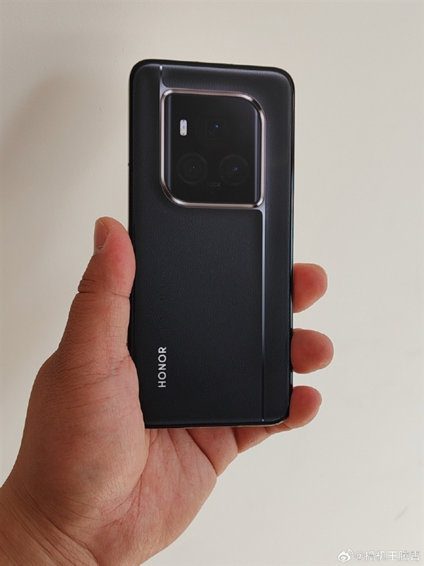 荣耀Magic6至臻版真机曝光,独特设计与卓越影像引期待