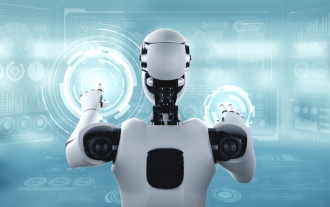 未来を形作る 10 台の人型ロボット