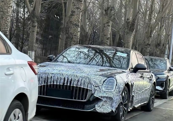 Spy photos of Hongqi’s new L-class model are exposed, with strong aura and expected price to be high