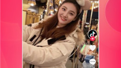 Douyin Express Edition에서 두 개의 비디오를 함께 연결하는 방법 두 개의 비디오를 함께 연결하는 방법에 대한 튜토리얼