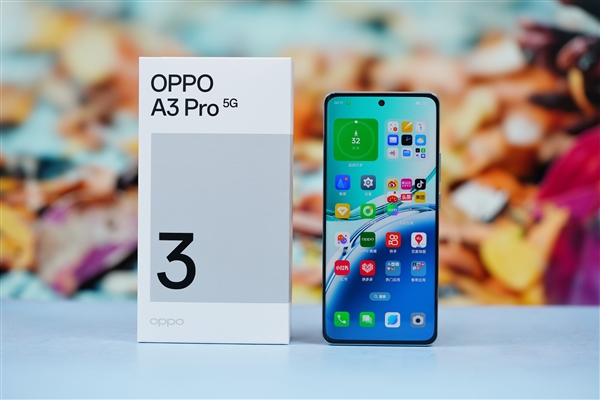 Vollständig wasserdicht und 360° sturzsicher! OPPO A3 Pro Bildergalerie