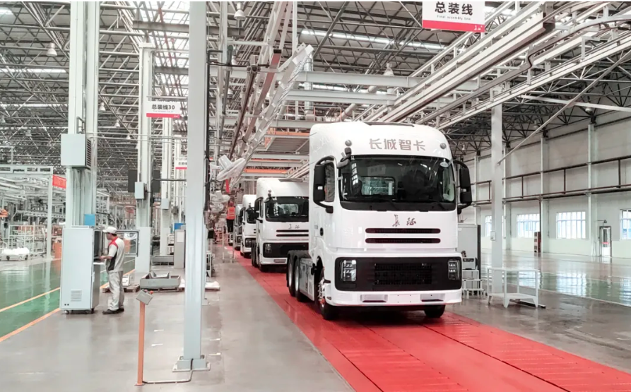 长城汽车超级混动重卡PT车型正式下线,开启新能源重卡新篇章