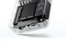 内置电源 + 25W 静音新风道，零刻预热新款 EQ13 迷你主机