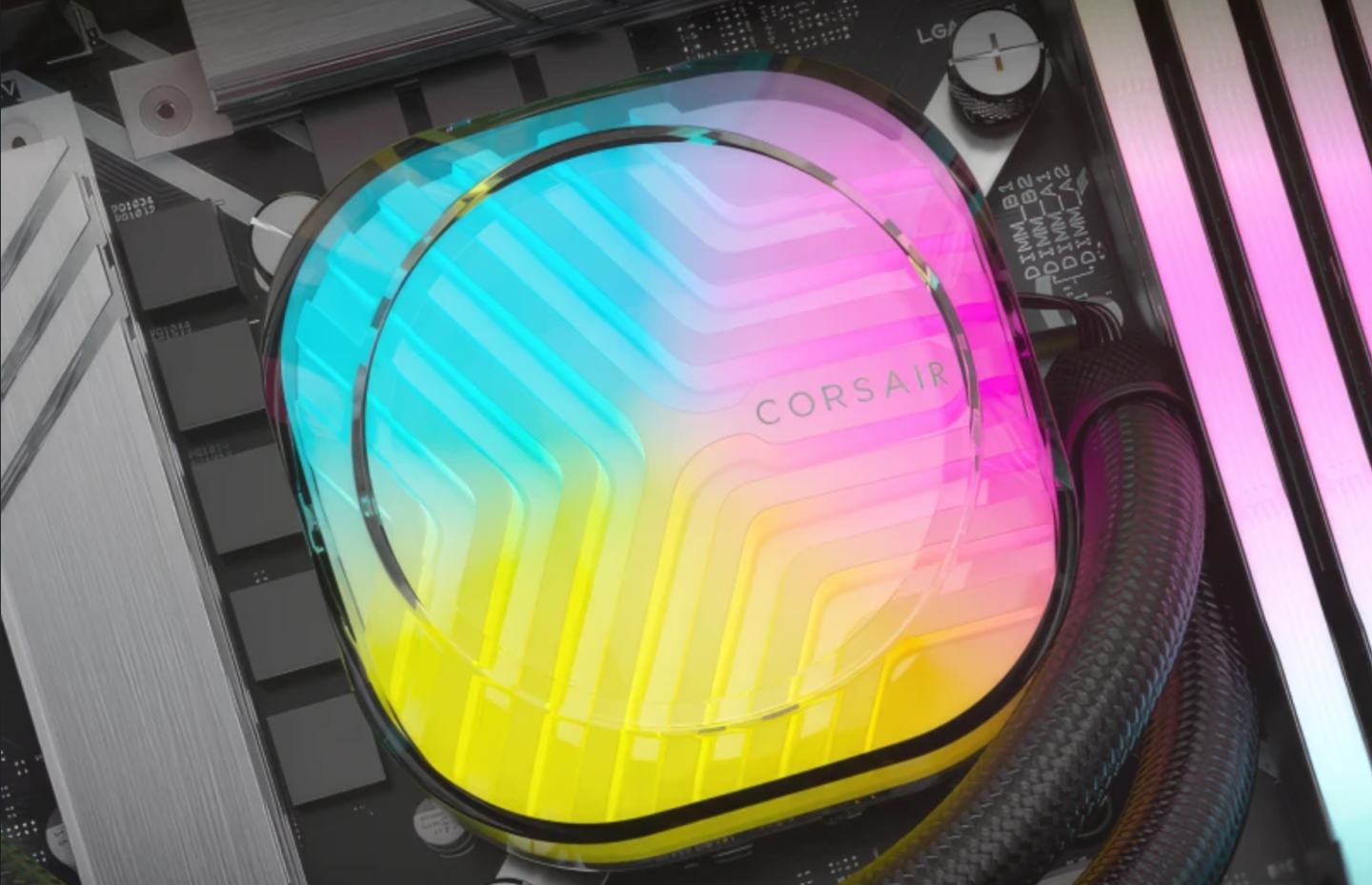 升级三相电机水泵、CapSwap 模块化顶盖,海盗船推出 iCUE LINK TITAN RX RGB 水冷散热器