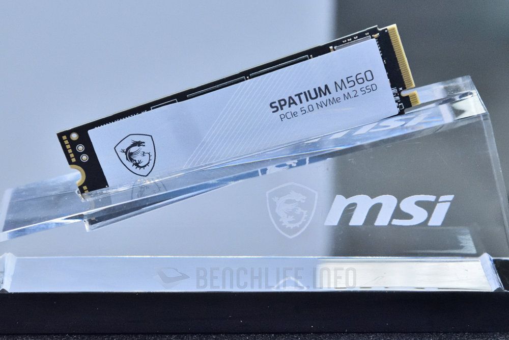 微星展示 Spatium M560 SSD:传输 10000 MB/s,首搭 SPATIUM 散热方案