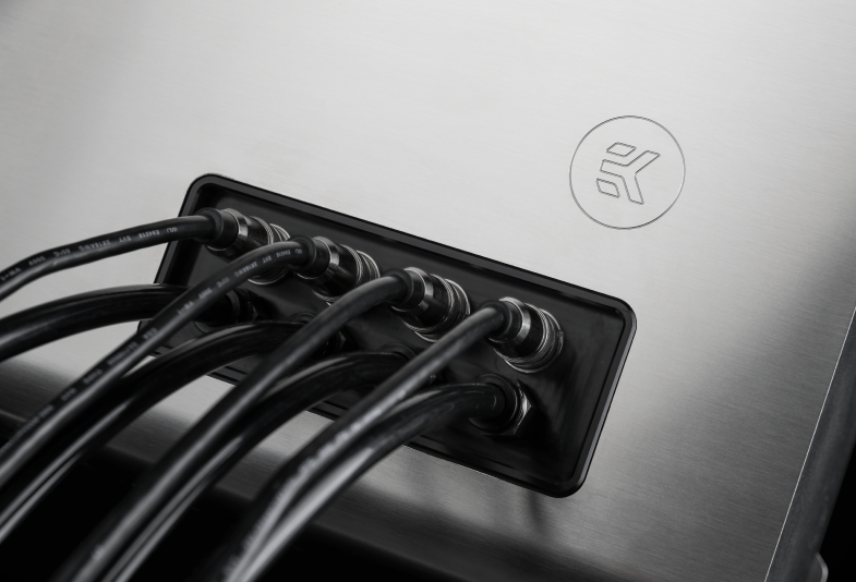 结合一体式与分体式水冷特点,EK 推出 Nexe 系列水冷散热器