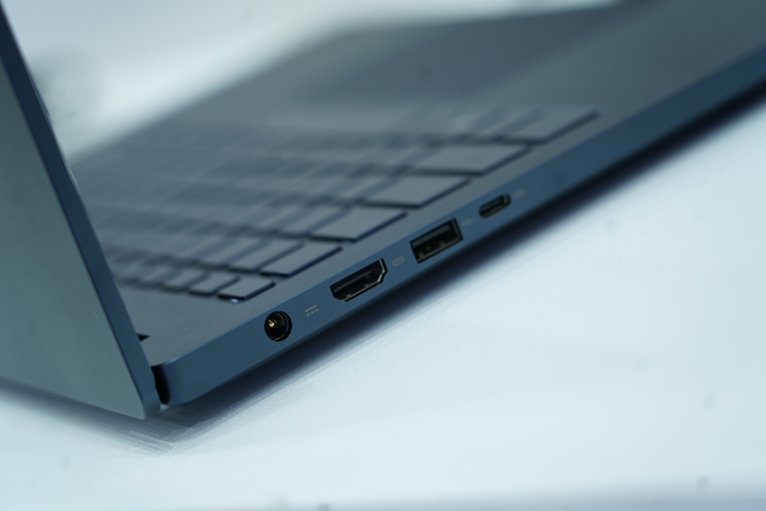 七彩虹发布首款 AIPC 笔记本 EPOCH:可选 RTX 4070,算力至高 321TOPS