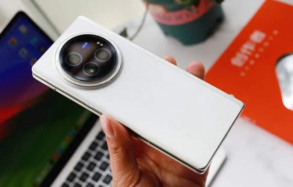 vivoXFold3Pro怎么截屏 vivoXFold3Pro截屏方法