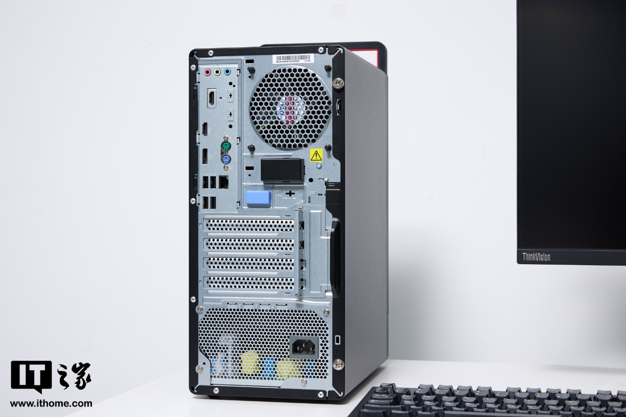 联想 ThinkCentre M 大师系列台式机图赏：经典设计，内稳外成
