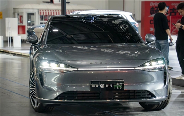 华为挑战BBA,鸿蒙智行享界S9曝光,豪华气场不输百万级轿车