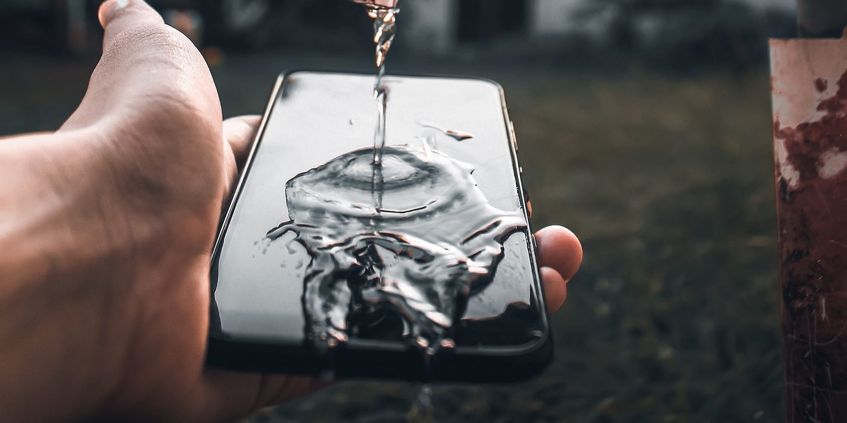 9 symptômes d'un iPhone endommagé par l'eau