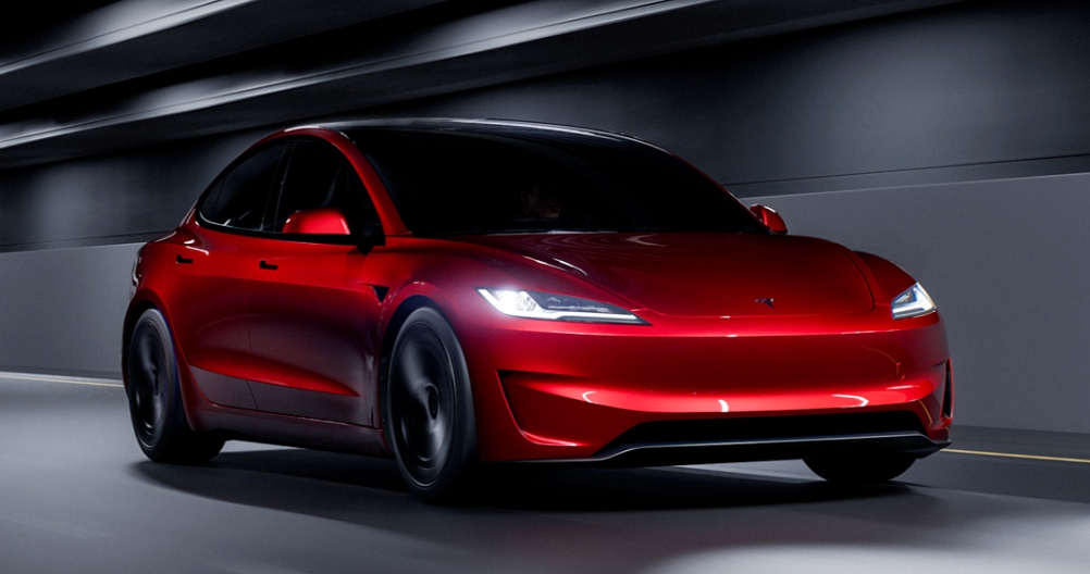 33.59 万元起,特斯拉Model 3高性能版今日开启交付