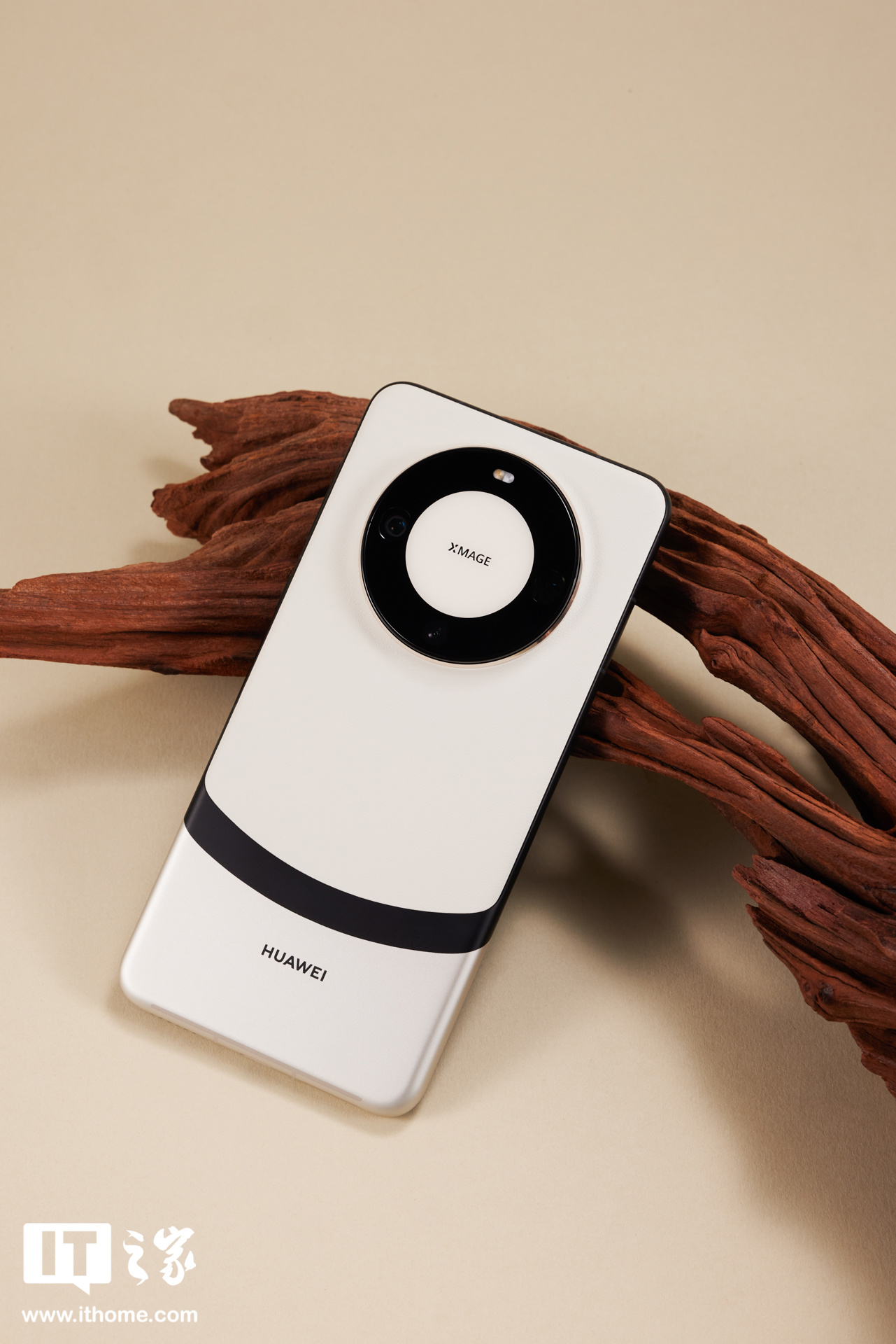 华为 Mate 60 系列手机获推鸿蒙 HarmonyOS 4.2.0.130，Pro+/RS 非凡大师机型新增智感扫码