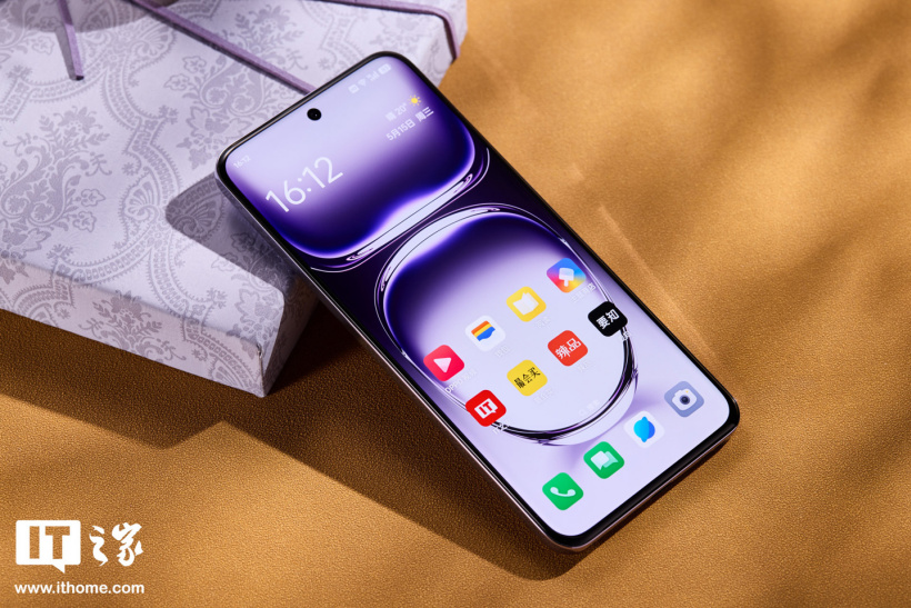 消息称 realme 真我 GT7 Pro 手机搭载骁龙 8 Gen4、单点超声波、1.5K 等深微曲直屏