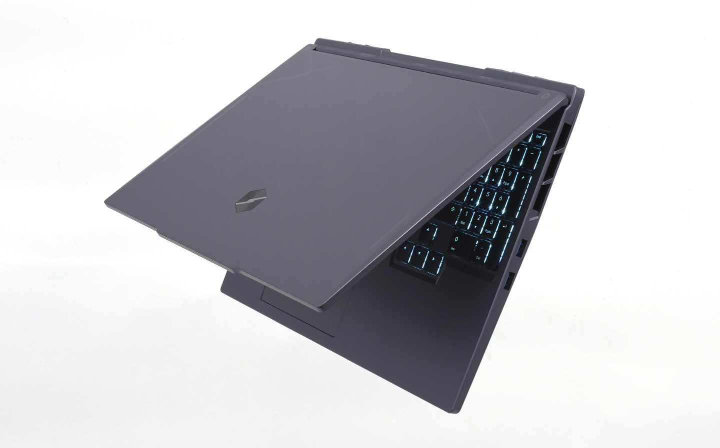 机械革命极光 X 游戏本首发信息公布：2.5K 165Hz 高刷屏、四配置可选
