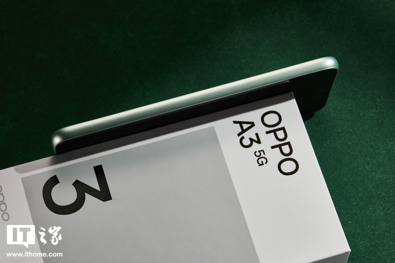OPPO A3「山涧绿」图赏：超耐磨晶钻工艺，号称“耐用战神”