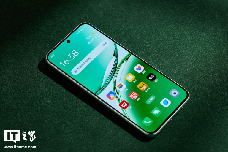 OPPO A3「山涧绿」图赏：超耐磨晶钻工艺，号称“耐用战神”