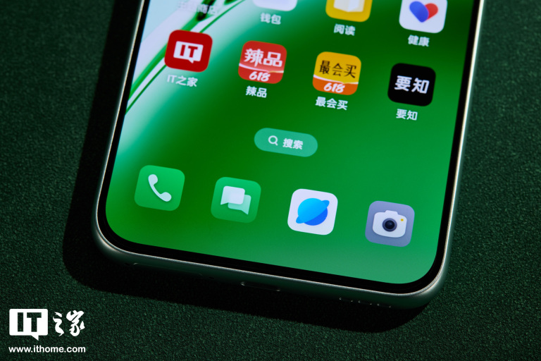 OPPO A3「山涧绿」图赏：超耐磨晶钻工艺，号称“耐用战神”