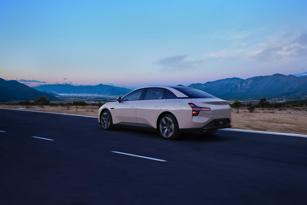 8月正式发布,小鹏MONA M03开启全球首秀