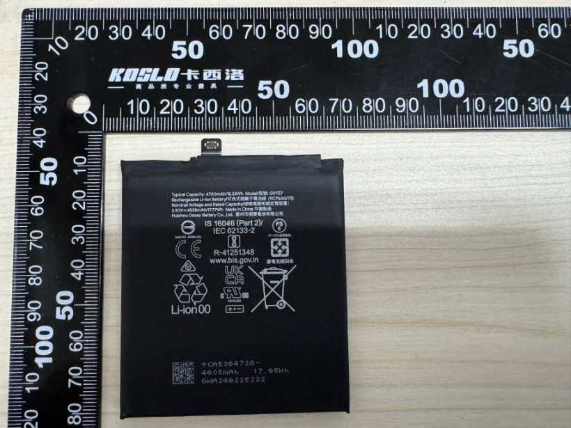 谷歌 Pixel 9 Pro Fold 折叠屏真机曝光：圆角矩形相机模组、潜望长焦镜头