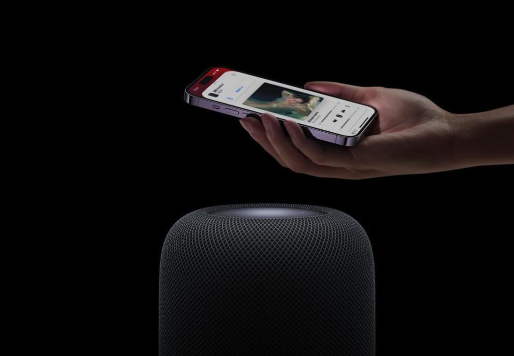 2000 元买音箱,苹果 HomePod2 代对比 JBL 音乐世家 200 该怎么选?