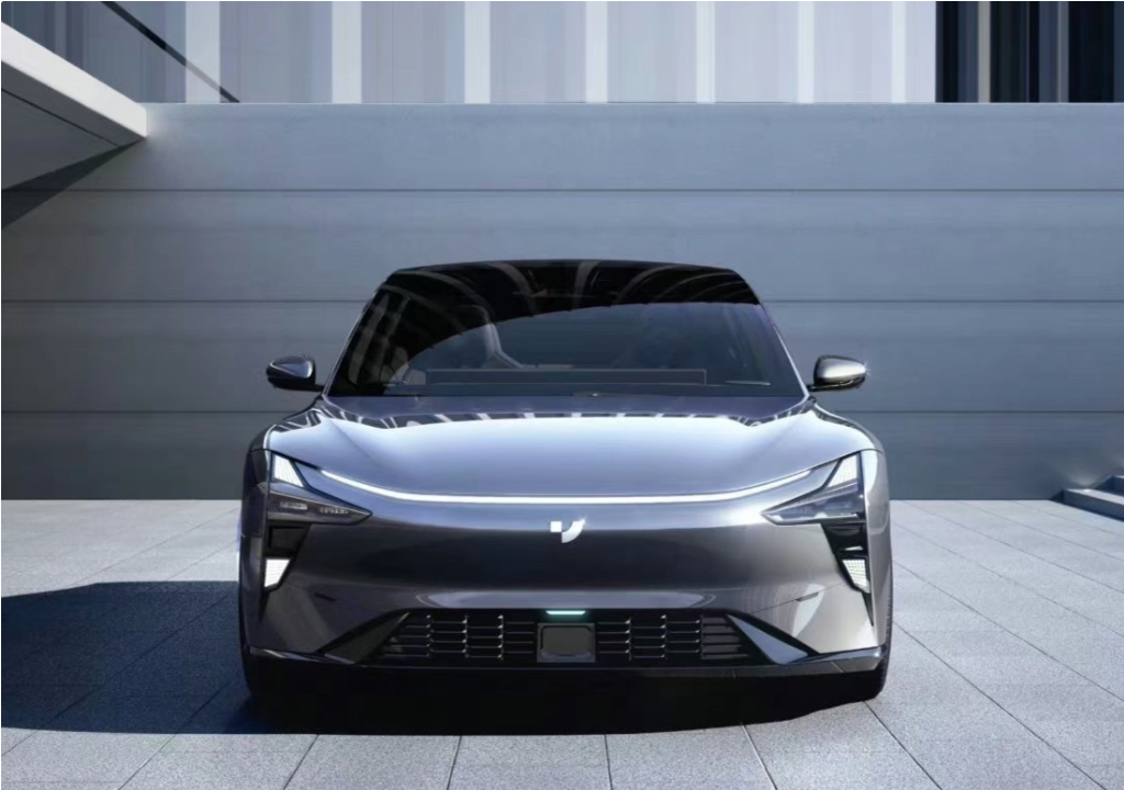 极越07内饰手绘稿对外公布:半幅方向盘搭配中控三联屏亮相