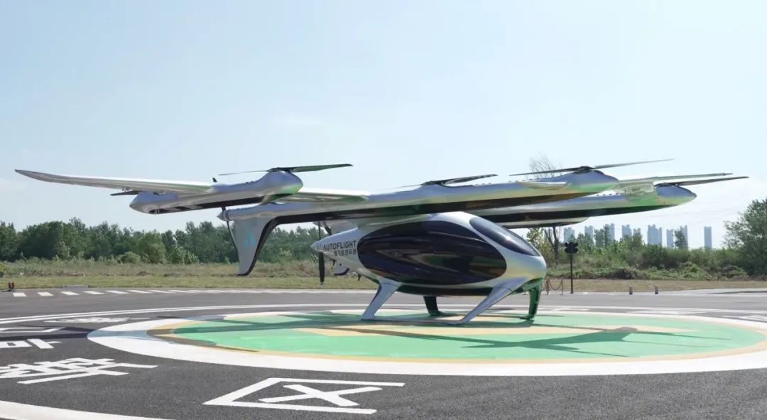 峰飞航空盛世龙“空中出租车”跨长江首飞:5 分钟直达,用时节约 80%